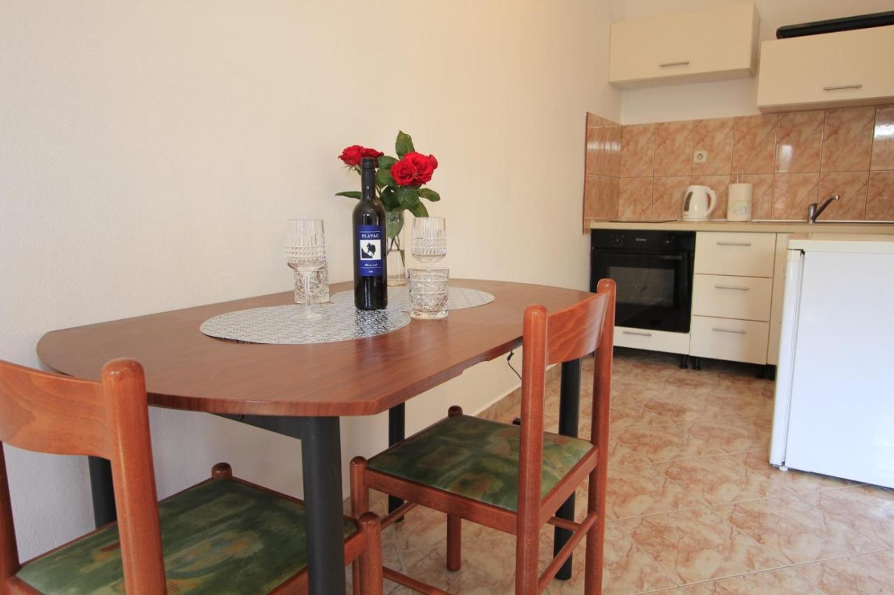Nika Appartement *